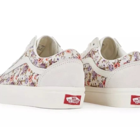 NEW Women’s Vans 6.5 White Suede Vintage Floral Marshmallow Shoes Lace Up - Picture 10 of 11